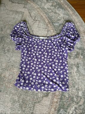 Adorable Purple Floral Puff-Sleeve Women’s Top